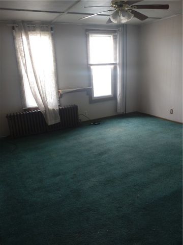 852 East Avenue, Elmira City, NY 14901