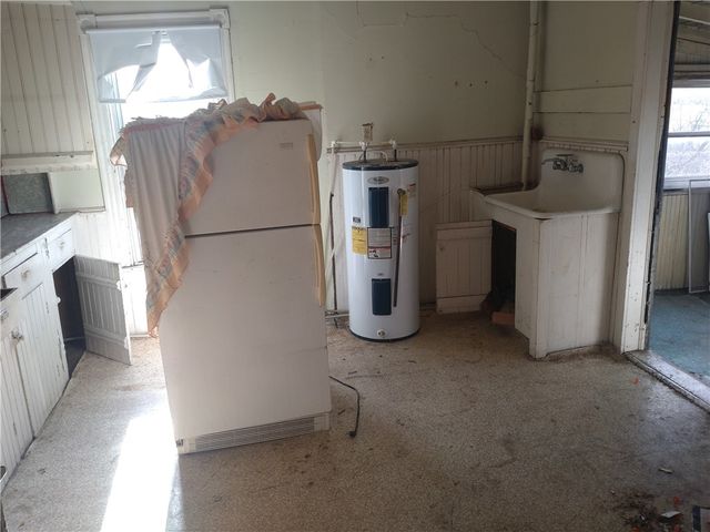 852 East Avenue, Elmira City, NY 14901