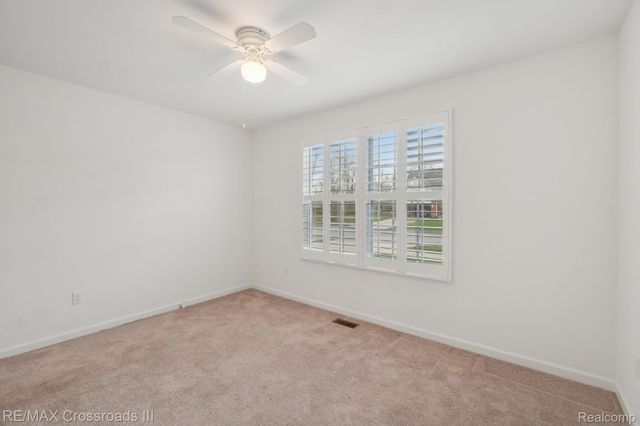 10324 Swan Lake Circle, Ypsilanti Charter Township, MI 48197