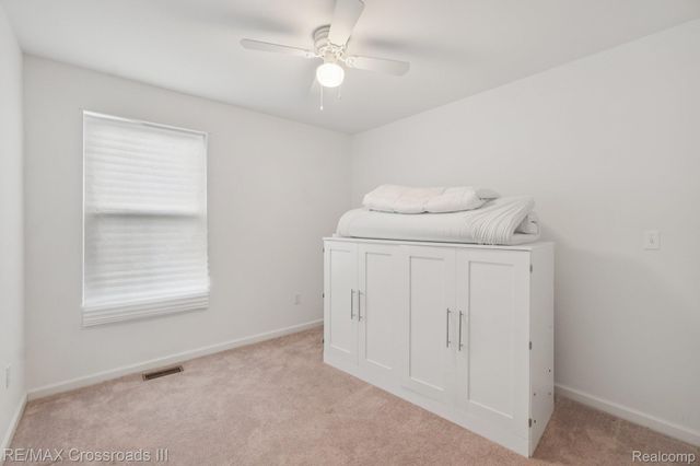 10324 Swan Lake Circle, Ypsilanti Charter Township, MI 48197