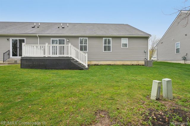 10324 Swan Lake Circle, Ypsilanti Charter Township, MI 48197