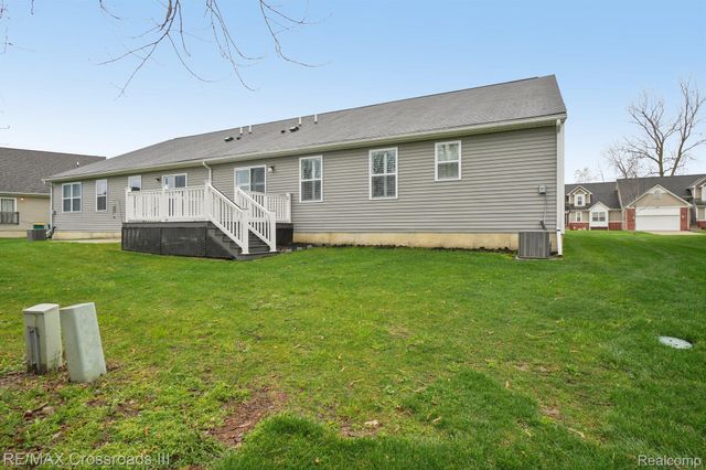 10324 Swan Lake Circle, Ypsilanti Charter Township, MI 48197