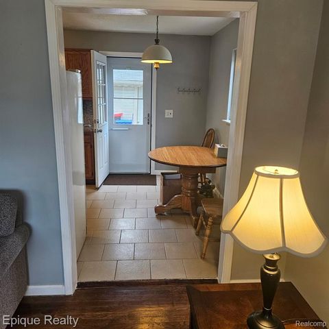 14337 Leonard Avenue, Warren, MI 48089