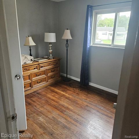 14337 Leonard Avenue, Warren, MI 48089