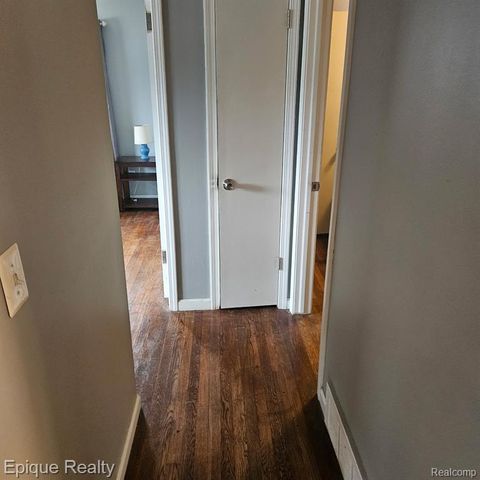 14337 Leonard Avenue, Warren, MI 48089