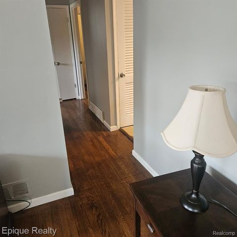 14337 Leonard Avenue, Warren, MI 48089