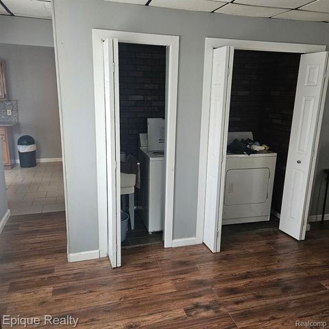 14337 Leonard Avenue, Warren, MI 48089