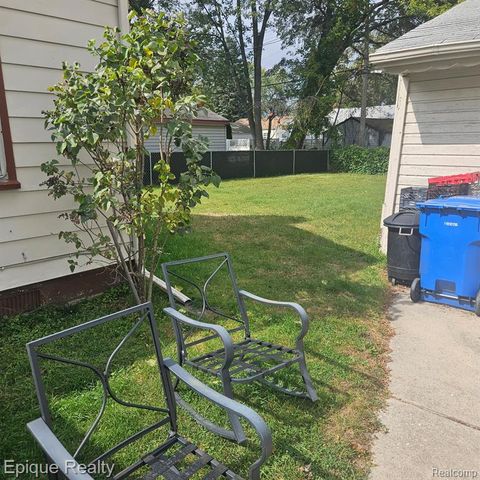 14337 Leonard Avenue, Warren, MI 48089