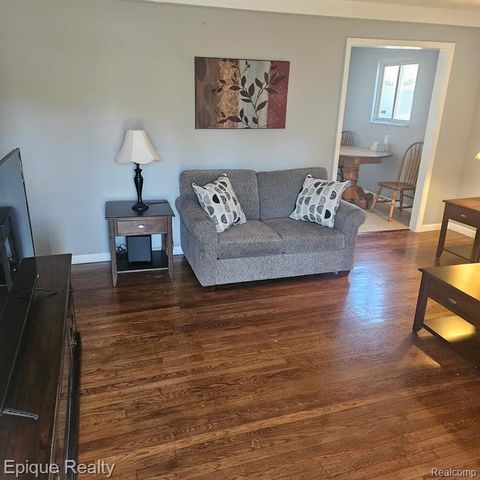 14337 Leonard Avenue, Warren, MI 48089