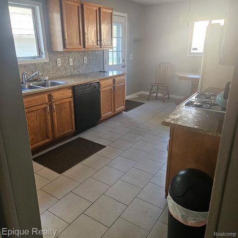 14337 Leonard Avenue, Warren, MI 48089