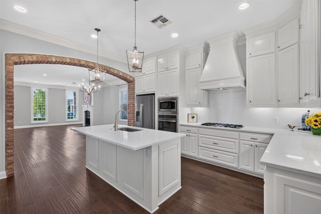 3041 Newberry Lane, Shreveport, LA 71106