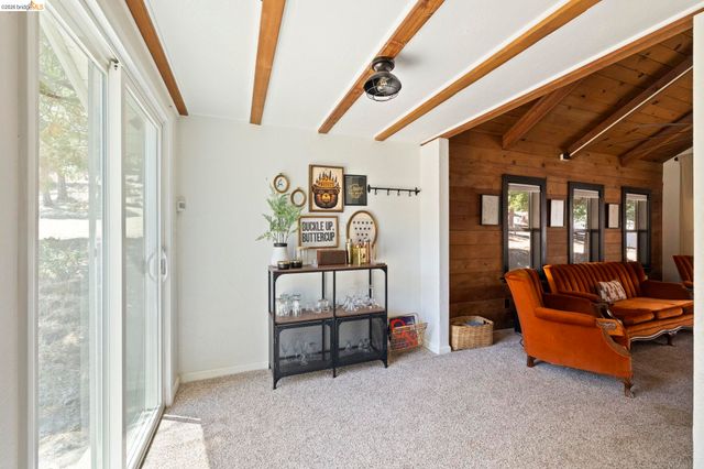 20785 Buttercup Cir, Groveland, CA 95321