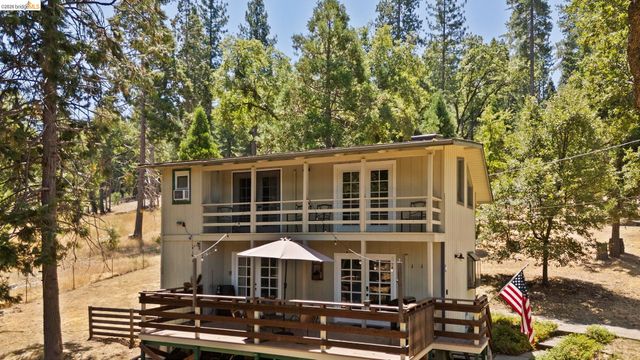 20785 Buttercup Cir, Groveland, CA 95321