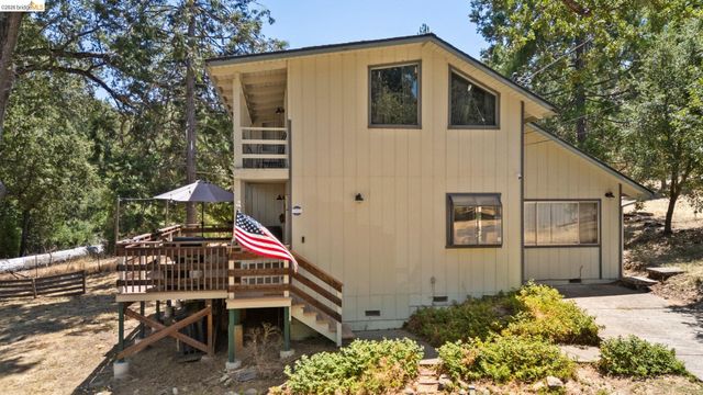 20785 Buttercup Cir, Groveland, CA 95321