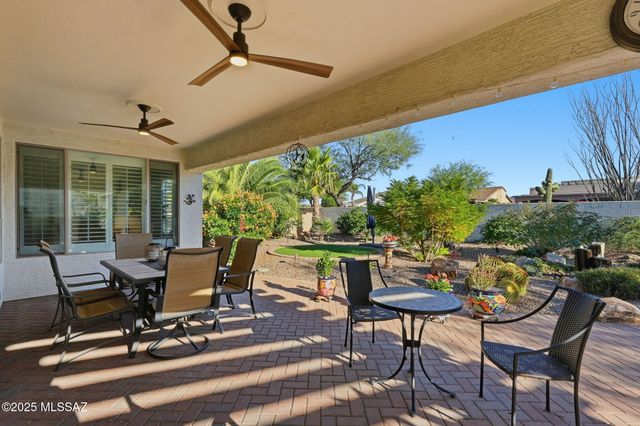 2506 E Bluejay Bluff Lane, Green Valley, AZ 85614