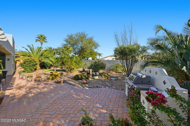 2506 E Bluejay Bluff Lane, Green Valley, AZ 85614