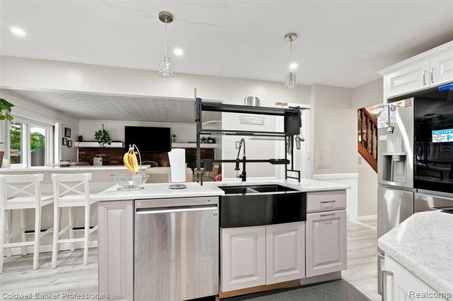 23821 Manistee Street, Oak Park, MI 48237
