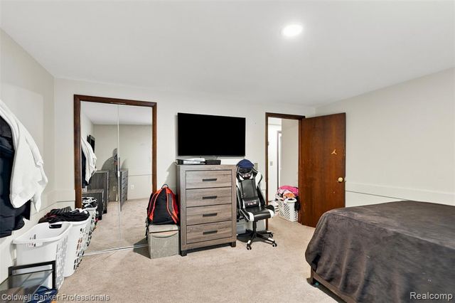 23821 Manistee Street, Oak Park, MI 48237