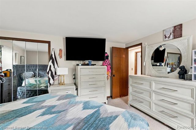 23821 Manistee Street, Oak Park, MI 48237