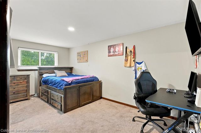 23821 Manistee Street, Oak Park, MI 48237