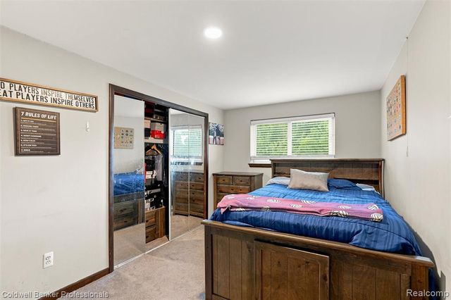 23821 Manistee Street, Oak Park, MI 48237