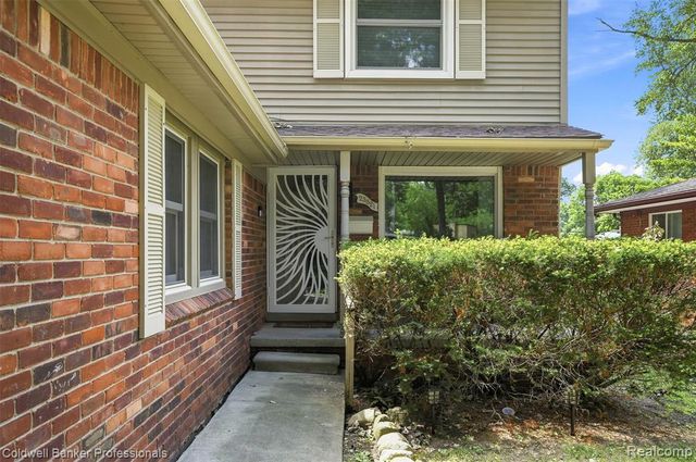 23821 Manistee Street, Oak Park, MI 48237