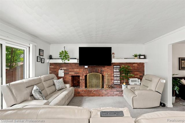 23821 Manistee Street, Oak Park, MI 48237