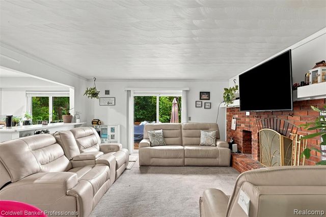 23821 Manistee Street, Oak Park, MI 48237