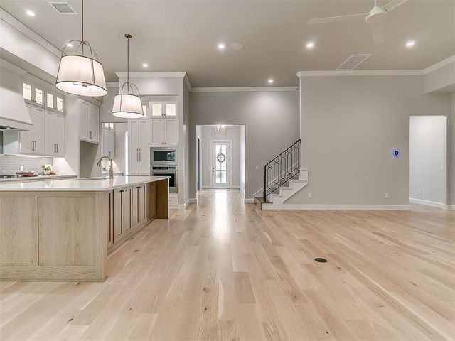 2916 Flycatcher Lane, Edmond, OK 73012