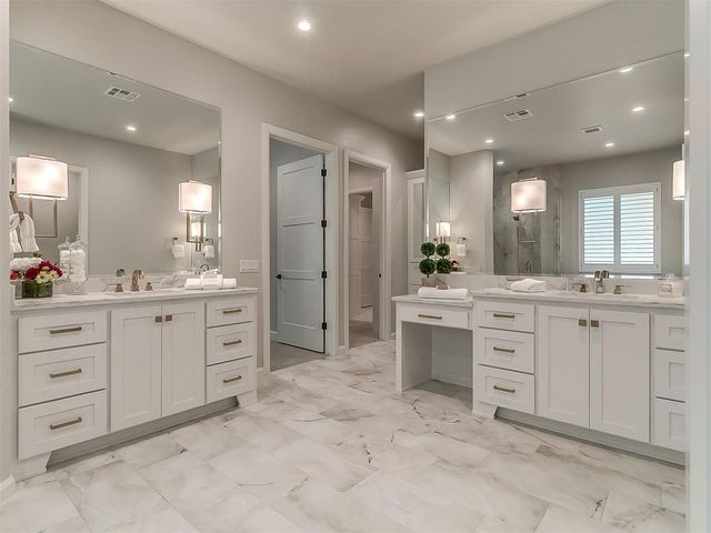 2916 Flycatcher Lane, Edmond, OK 73012