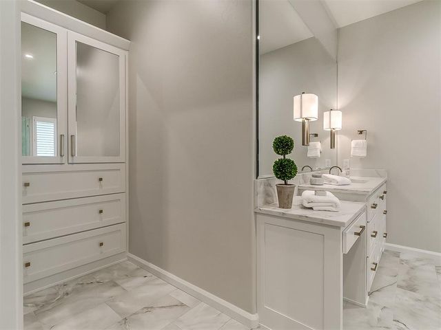 2916 Flycatcher Lane, Edmond, OK 73012