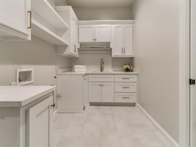 2916 Flycatcher Lane, Edmond, OK 73012