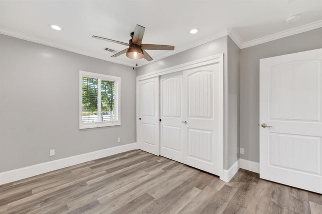 634 E Harney Ln, Lodi, CA 95242