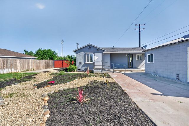 634 E Harney Ln, Lodi, CA 95242