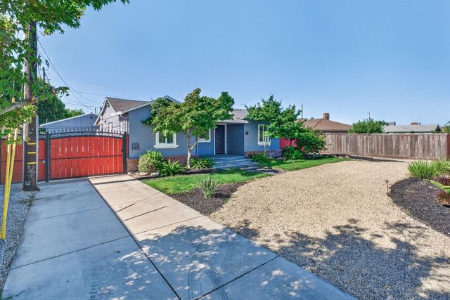 634 E Harney Ln, Lodi, CA 95242