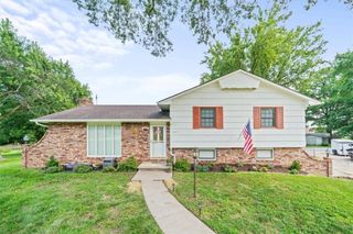 8525 Penner Avenue, De Soto, KS 66018