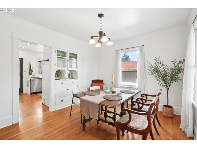 3323 Se 55TH Ave, Portland, OR 97206