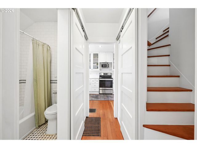 3323 Se 55TH Ave, Portland, OR 97206