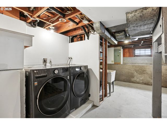 3323 Se 55TH Ave, Portland, OR 97206