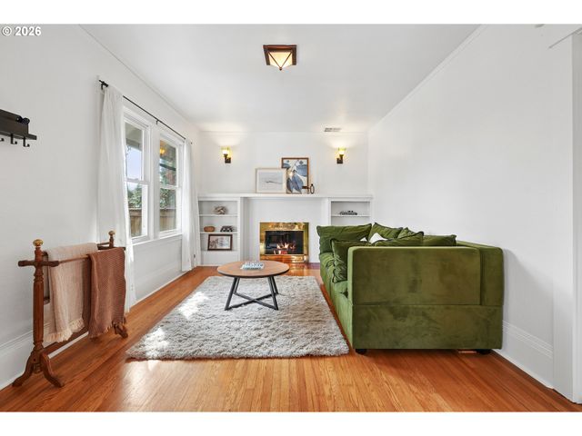 3323 Se 55TH Ave, Portland, OR 97206