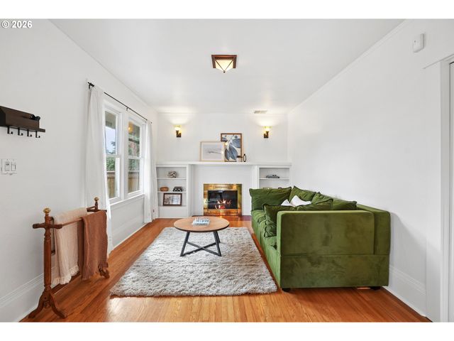 3323 Se 55TH Ave, Portland, OR 97206