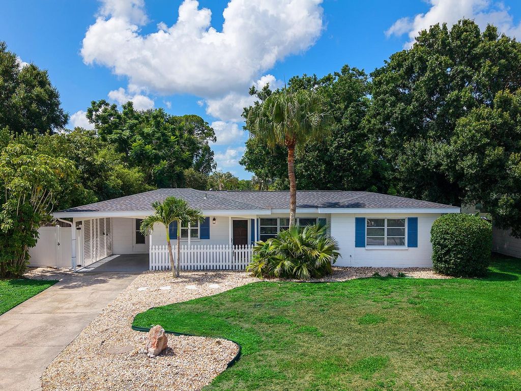 Image 1 of property listing at 4474 COCO RIDGE CIRCLE, Sarasota, FL 34233