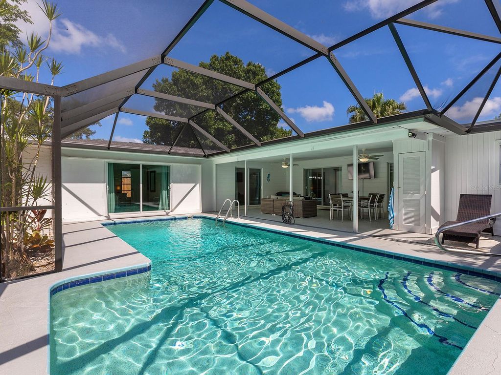 Image 2 of property listing at 4474 COCO RIDGE CIRCLE, Sarasota, FL 34233