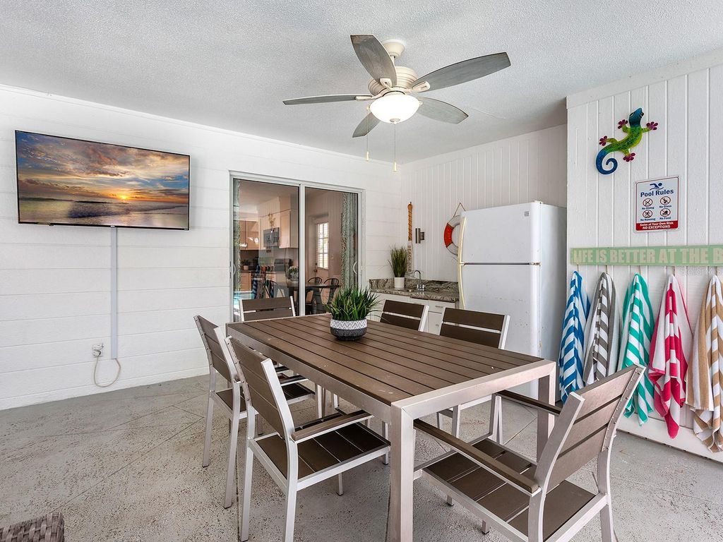 Image 16 of property listing at 4474 COCO RIDGE CIRCLE, Sarasota, FL 34233