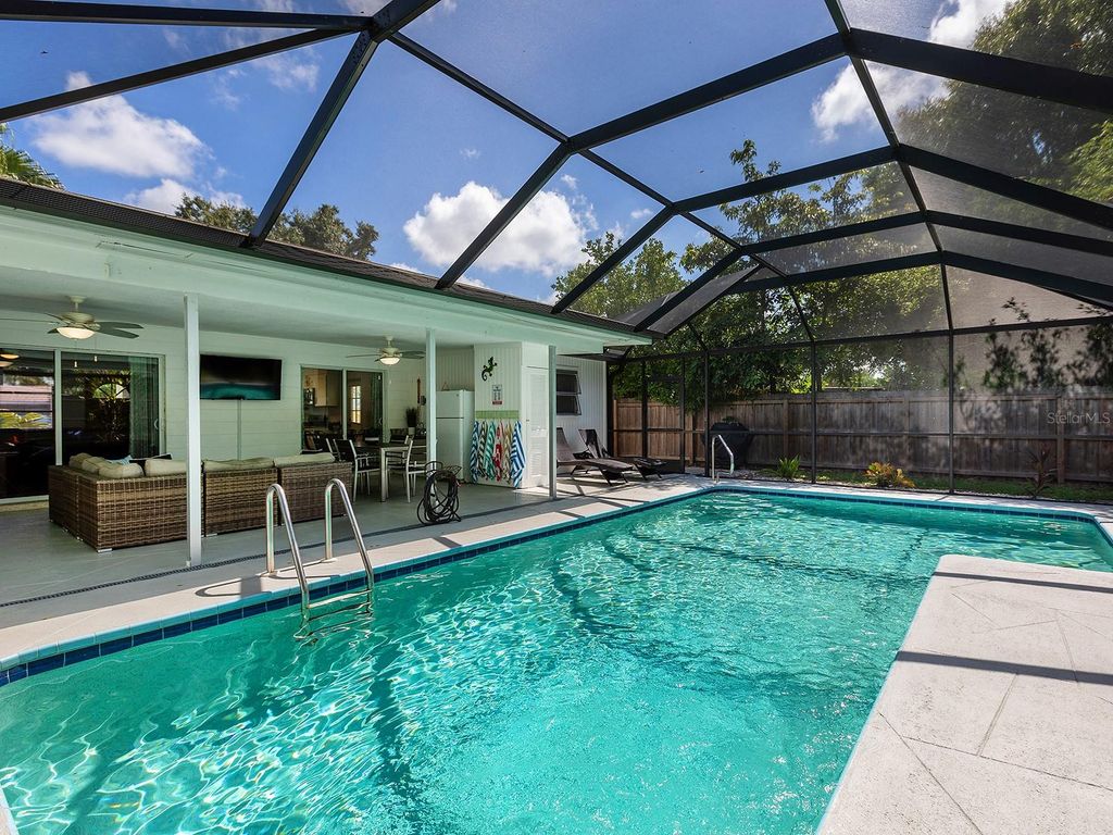 Image 20 of property listing at 4474 COCO RIDGE CIRCLE, Sarasota, FL 34233