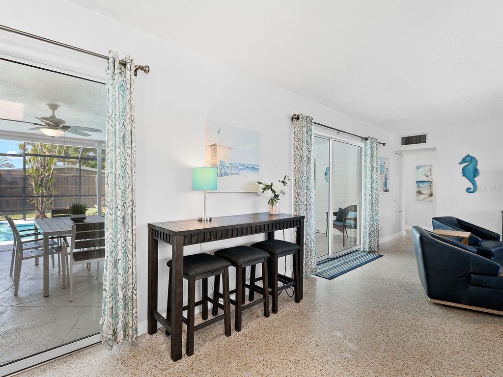 Image 9 of property listing at 4474 COCO RIDGE CIRCLE, Sarasota, FL 34233