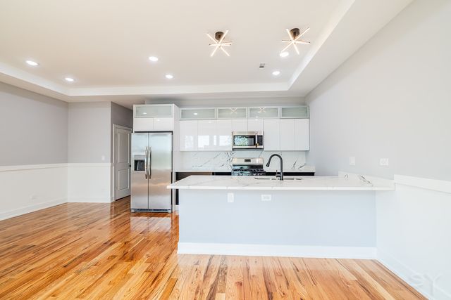 6334 S Langley Avenue 3, Chicago, IL 60637