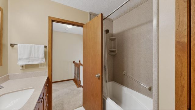 4319 4th Place NW, Rochester, MN 55901