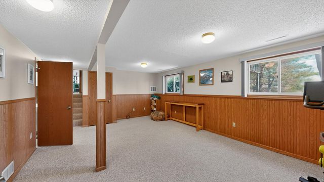 4319 4th Place NW, Rochester, MN 55901