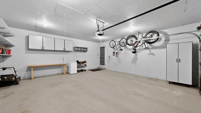 4319 4th Place NW, Rochester, MN 55901